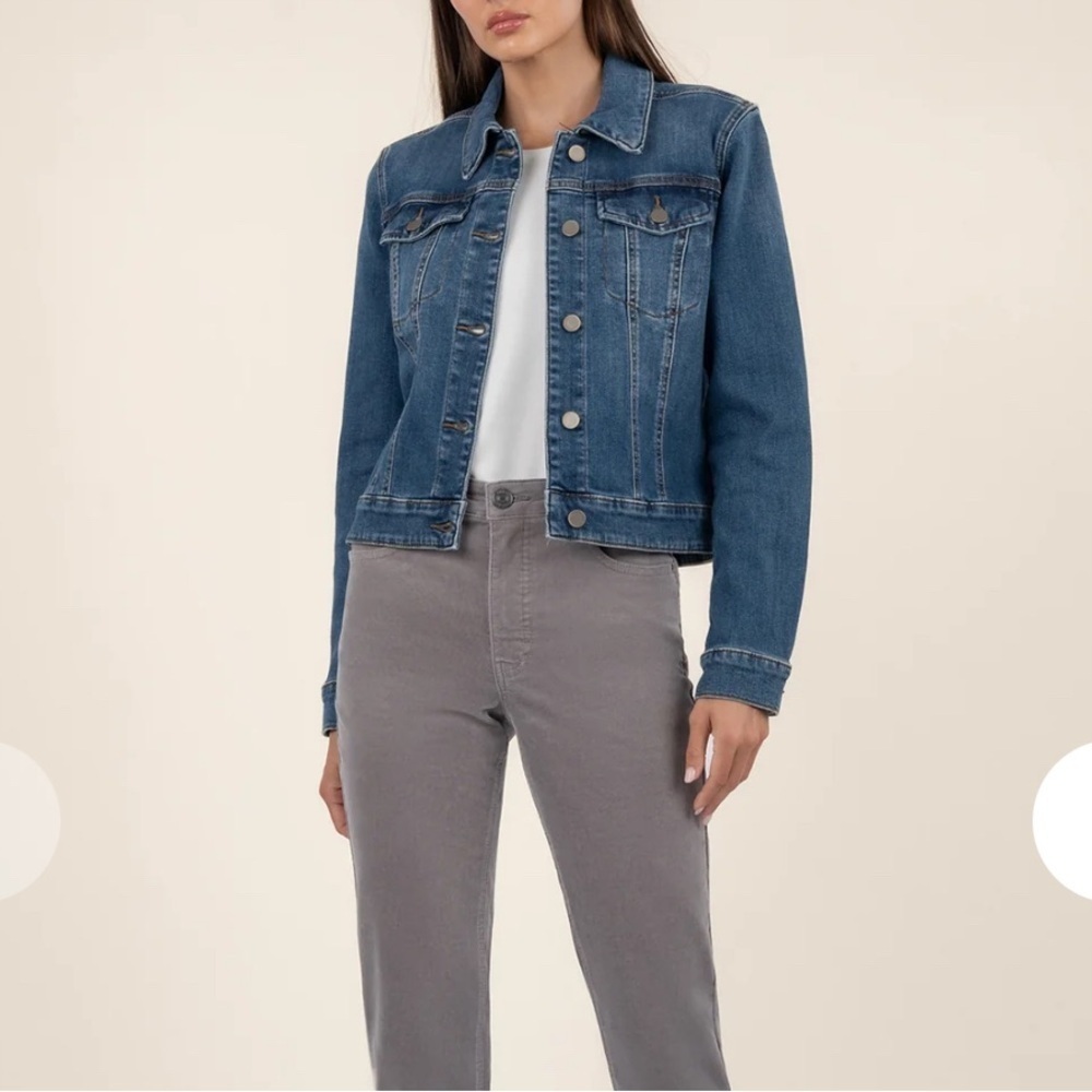 Kut From Cloth Women's Blue Denim Jacket NWT size Small